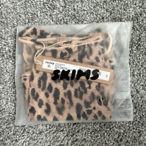 SKIMS FITS EVERYBODY BOYSHORT STYLE PN-BOY-9331 SIENNA JAGUAR PRINT Size Small